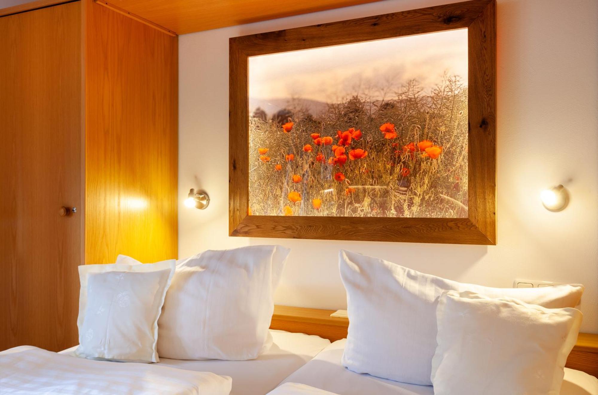 Hotel Sauerlaender Hof ヴィリンゲン エクステリア 写真